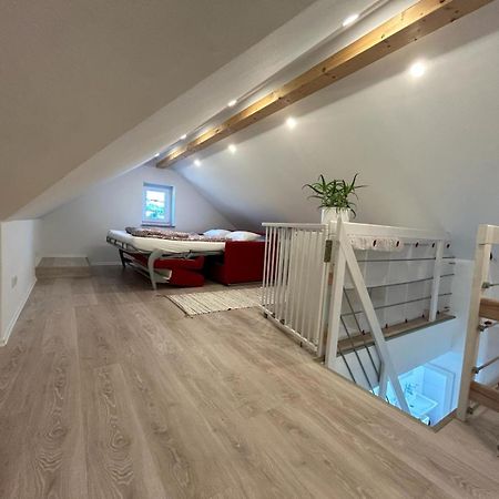 3 Zimmer Neubauwohnung In Der Schwaebischen Toskana 勒文施泰因 外观 照片